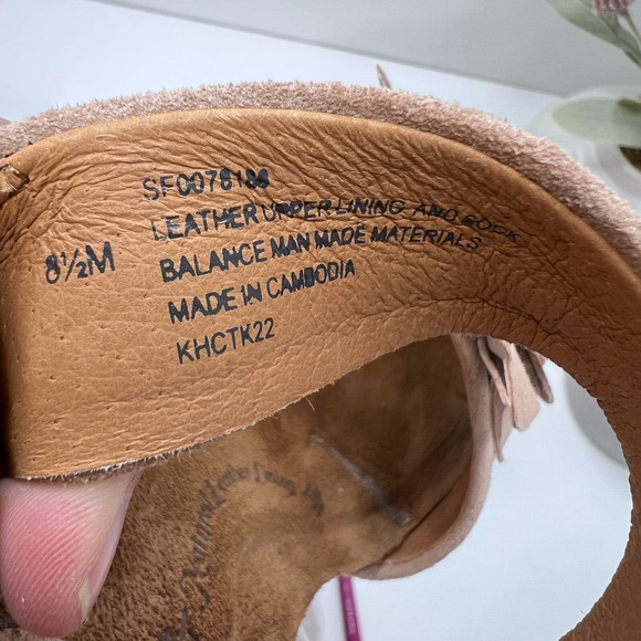 Sofft Cali Suede Floral Wedge Sandals Rose Taupe SF0078188 Women's 8.5M NWOB - Picture 10 of 10